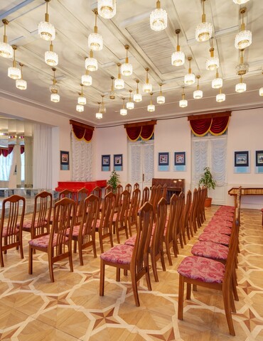 Зеркальный зал